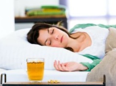 Iluzja gumowej ręki. Fale mózgowe wspływają na postrzeganie ciała