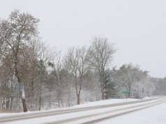 Kto odpowiada za nieodśnieżoną drogę? Możliwości jest kilka