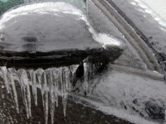 Pilny komunikat IMGW: nadciągają marznące opady i jeszcze większe mrozy