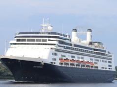Epidemia na luksusowym wycieczkowcu. Prawie 90 osób zakażonych wirusem