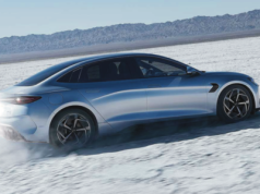 Mówili, że elektryki się kończą. Liczby z 2025 roku brutalnie temu przeczą