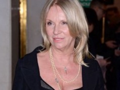 "Nie ukrywam, że lubię seks". Mówi o intymności w dojrzałym wieku