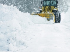 Zakopane zasypane. Ruszyły nocne akcje wywozu śniegu z miasta