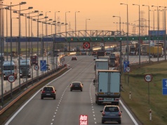 Nowe przepisy dla samochodów o DMC do  3,5 t od 1 lipca. Obowiązkowe tachografy. Blisko 40 tys. aut