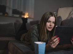 Rozrywka online jako element wieczornego odpoczynku