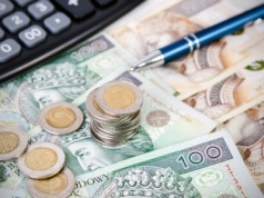 Wystarczy pół roku doświadczenia i zawód w ręku. Praca za nawet 16 tys. zł brutto bez nadgodzin