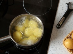 Nieoczywisty winowajca wysokich rachunków za prąd. Wystarczy drobny błąd przy gotowaniu