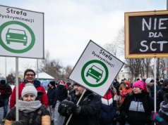 Strefy Czystego Transportu szkodzą ludziom? "Rolnicy nie mogą wjechać". Gorąco w Krakowie