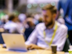 Coraz większe problemy młodych ze znalezieniem pracy