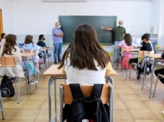 Nauczyciele na Kanarach pracują w „warunkach granicznych”