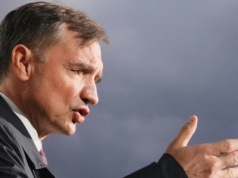 Posiedzenie aresztowe Zbigniewa Ziobry. Sąd rozpatrzy wniosek