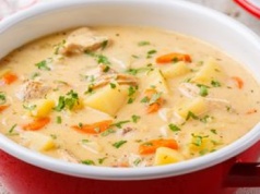 Na obiad robię norweską potrawkę z kurczaka. Moja rodzina ją uwielbia