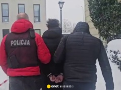 Umówił się na spotkanie z rówieśnikami. Brutalnie go zaatakowali i nagrali wszystko telefonami