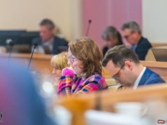 Racibórz: nowe opłaty i zasady usług opiekuńczych? Projekt uchwały trafi pod głosowanie