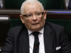 "Pożyczona charyzma" nie wystarczyła. Kaczyński ma trudny orzech do zgryzienia