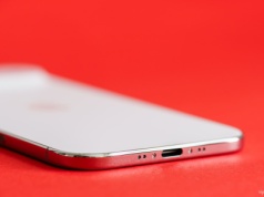 Foldable iPhone Apple ma używać liquid metal i ulepszonego tytanu