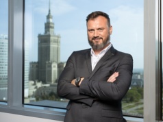 Zwolnienia w fabryce Stellantis w Tychach szansą dla ElectroMobility Poland?