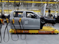 Chiny mają nas podanych na tacy? "To nowa ropa". Polska szczególnie zagrożona