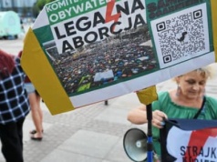 Adam Bodnar uważa, że dzięki niemu Polki mają lepszy dostęp do aborcji. Czy na pewno?