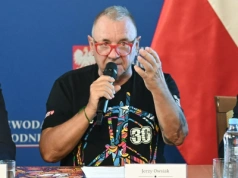 Owsiakowi puściły nerwy. "Puknąć się w głowę"