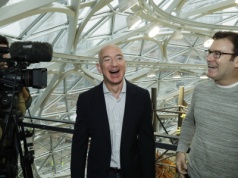 Jeff Bezos przewiduje, że własny komputer w przyszłości będzie zbędny, wszystko będzie w chmurze