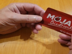 Klienci nie mają wyboru. Karta Moja Biedronka przestaje działać w jednym przypadku