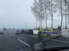 Pijany kierowca uciekał przed policją. Pościg zakończył się na S-52. Wyrok pozostawia wiele do życzenia