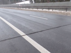 Pęknięcia na zakopiance. Ważny komunikat do kierowców