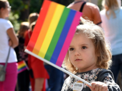 Zabrali rodzicom dziecko, bo nie zgodzili się na jego „tranzycję”