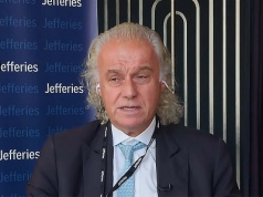 Król kryptowalut w tarapatach. Christopher Wood ucieka z Bitcoina do bezpiecznej przystani!