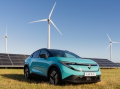 Nowy Nissan LEAF wyjeżdża z Sunderland! 622 km zasięgu i roboty, które budują przyszłość