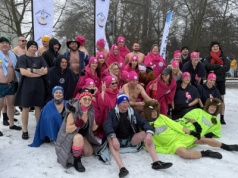 Morsowanie w Młyńszczoku w Zebrzydowicach – zimna woda, gorąca atmosfera i sukces frekwencyjny | ZDJĘCIA