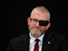 Braun namiesza w 2027 roku? Mamy nowy sondaż