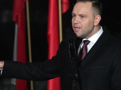 Pałacowe wojny i przecieki u Nawrockiego. "Już się wykształciło kilka frakcji"