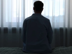 Tak działają współczesne sekty. „Najpierw jest haczyk, potem kojący język”