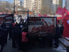 Drugi manifest przed szpitalem na gdańskiej Zaspie. „Protesty będą odbywać się co miesiąc”