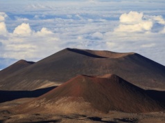 Góra wyższa niż Mount Everest? Jest wulkanem i znajduje się na Hawajach