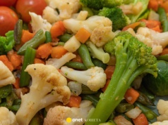 Dietetyczka onkologiczna radzi jeść te warzywa. "Aktywują naturalne enzymy"