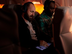 Internet Starlink w samolotach? Lufthansa zamawia, Ryanair kręci nosem