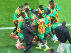 Sceny przed finałem Pucharu Narodów Afryki. Piłkarz nagle poczuł się źle