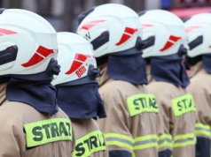 Potężny pożar w polskim mieście. Nie żyje jedna osoba, w akcji wiele służb