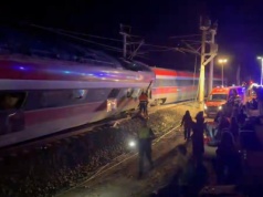 Wypadek pociągu dużych prędkości na południu Hiszpanii pochłonął co najmniej siedem ofiar śmiertelnych