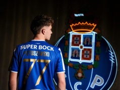 Piłka nożna: Udany debiut Oskara Pietuszewskiego!