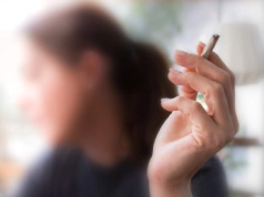 Ile papierosów w pracy grozi zwolnieniem? Pracownicy w Niemczech często nie znają tej zasady