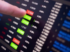 Grenlandzki spór uderza w rynki i premiuje KGHM. Miliardowe żądania banku dobijają chemicznego giganta z GPW