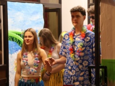 Tropikalne upały w Cierlicku w środku zimy. Bal hawajski cieszył się ogromnym zainteresowaniem