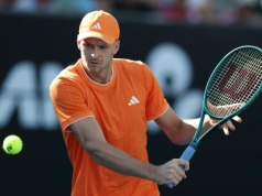 Trudny początek, potem odrodzenie. Hurkacz z awansem w Australian Open. „Byłem lekko spięty”