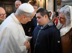 Leon XIV apeluje o otoczenie chorych samarytańską miłością