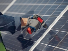 Energetyka szuka ludzi. OZE i offshore napędzają rynek pracy, ale brakuje kadr