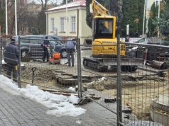 Zimne kaloryfery w centrum Rzeszowa. Poważna awaria sieci ciepłowniczej przy ulicy Ks. Jałowego